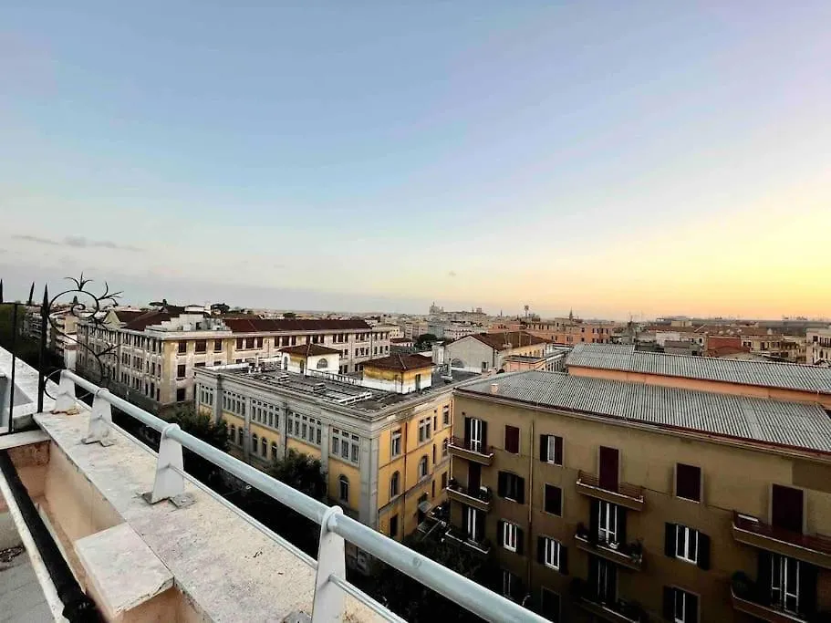 Apartment Gallery Art Flat Near The Colosseum And Domus Aurea Rome