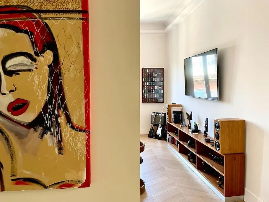 Apartment Gallery Art Flat Near The Colosseum And Domus Aurea Rome