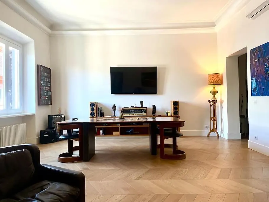 Gallery Art Flat Near The Colosseum And Domus Aurea Rome 0*,