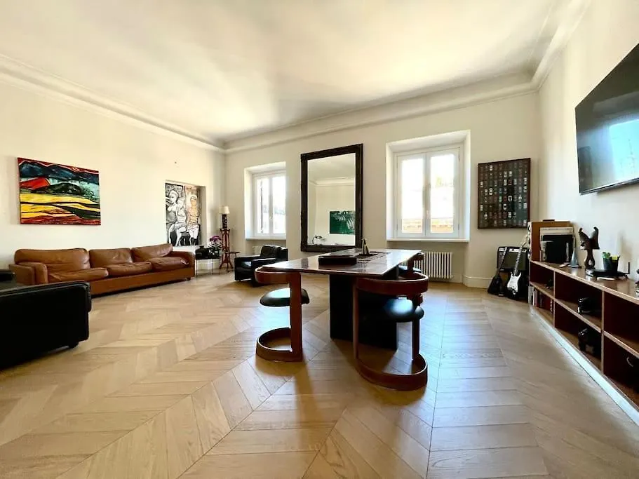 Apartment Gallery Art Flat Near The Colosseum And Domus Aurea Rome Italy